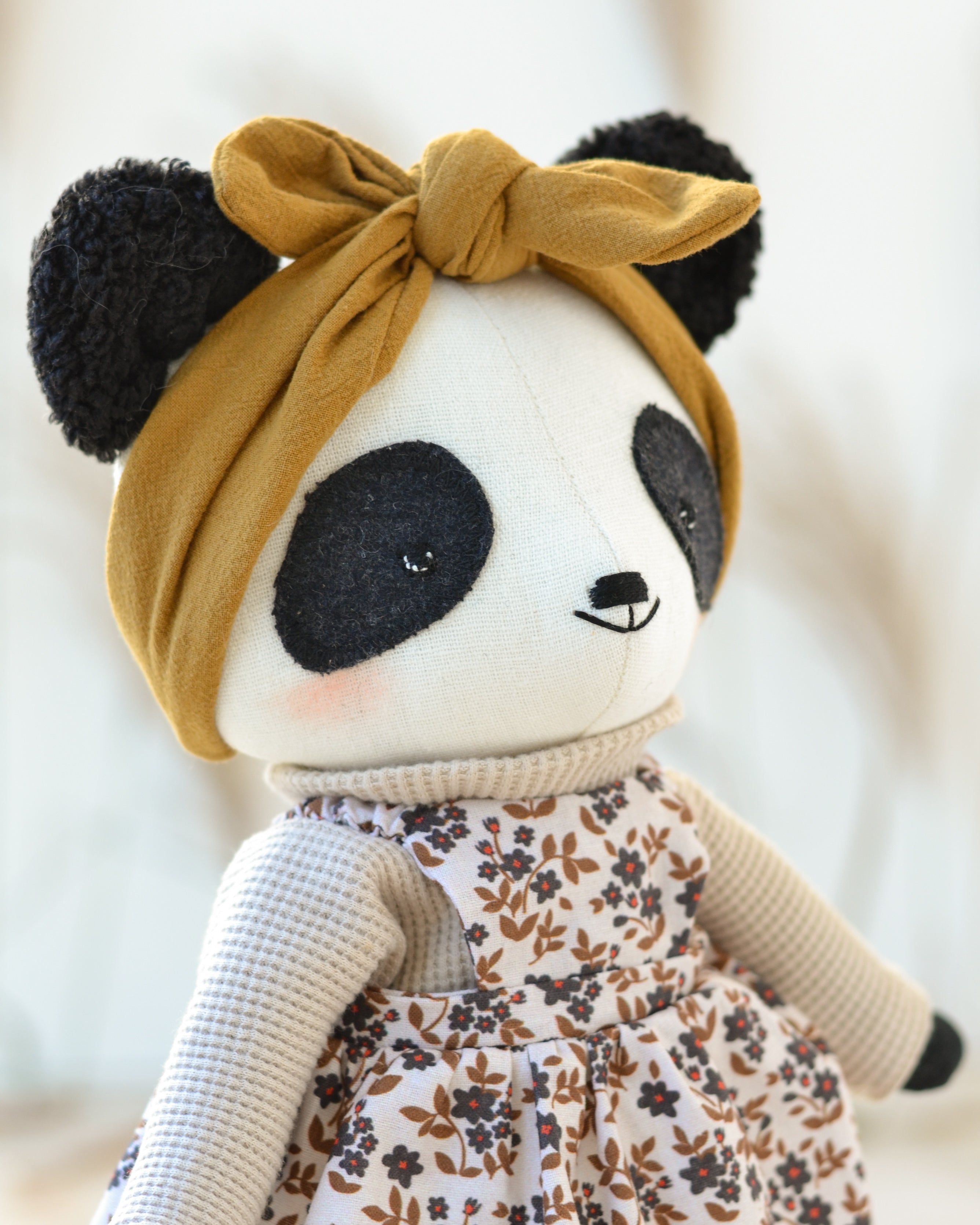 Osito de peluche falda Charlotte