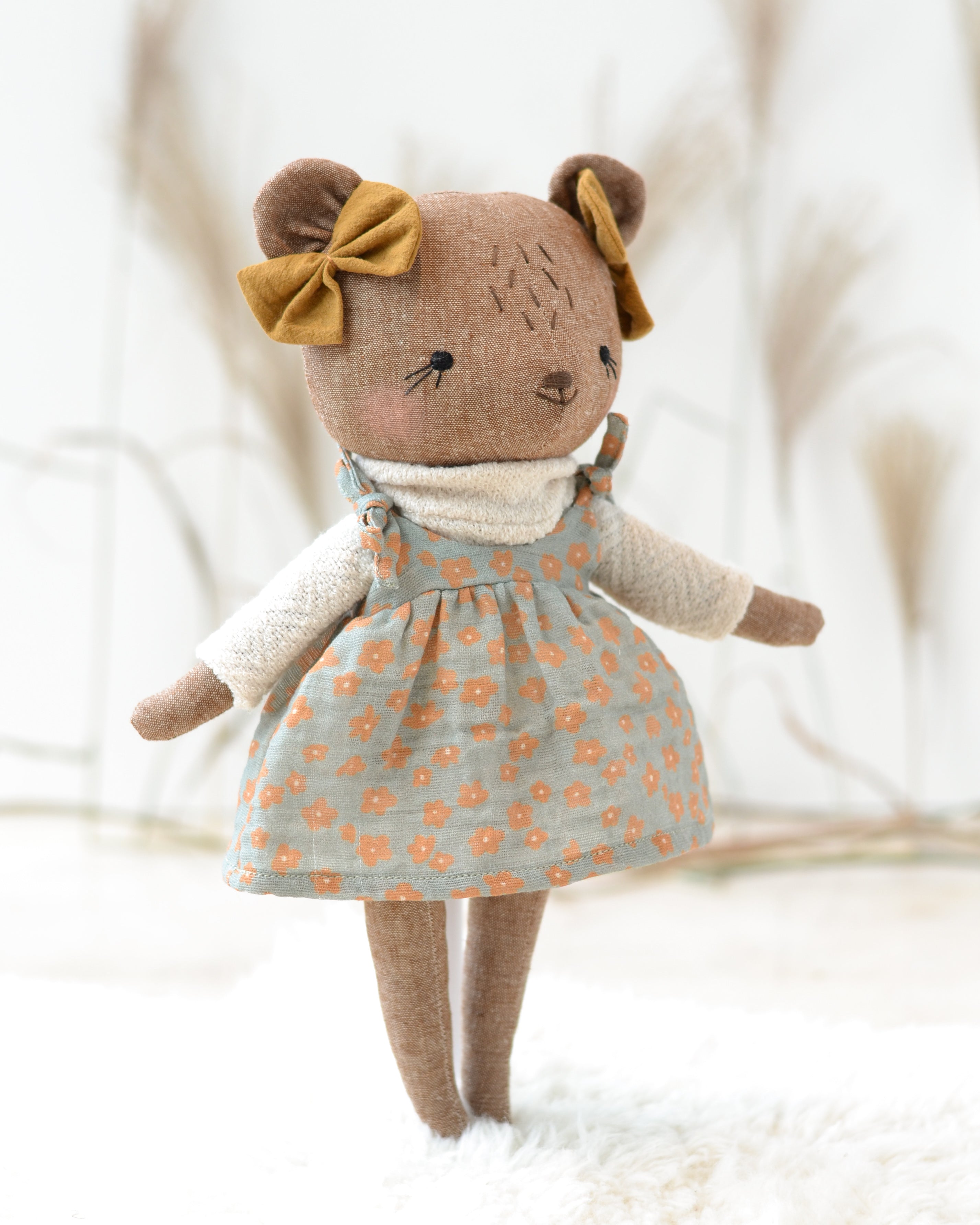 Osito de peluche falda Charlotte